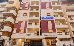 Fabhotel E City Inn - 3 Km From Infosys Campus